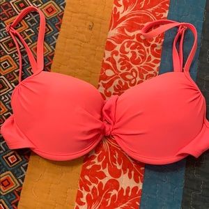 Pink bikini top